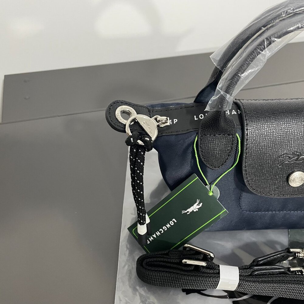Longchamp Navy and Black Clutch with Silver Details - Picture 4 of 9